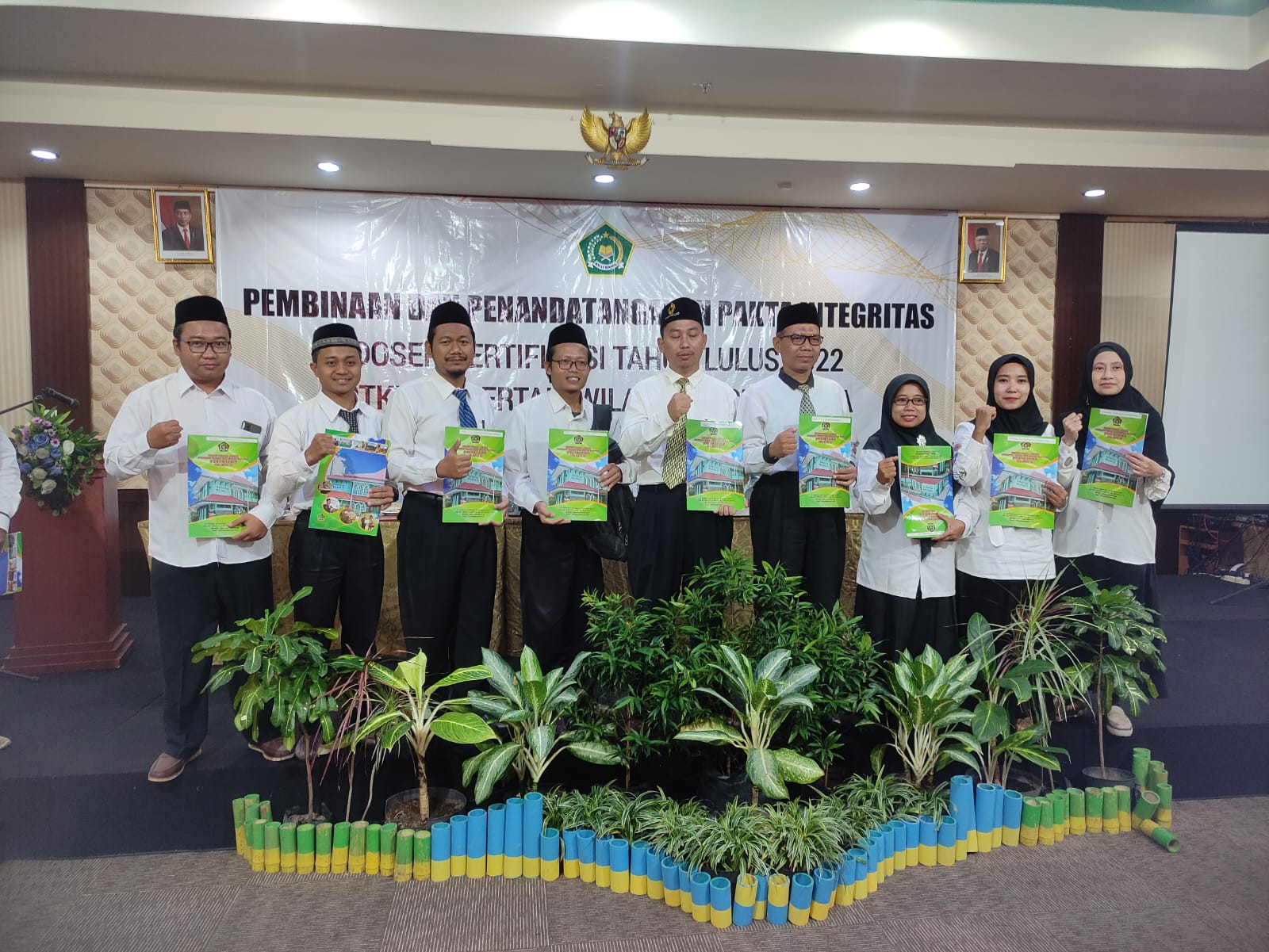 PAKTA INTEGRITAS DOSEN SERTIFIKASI: MENDORONG PROFESIONALISME DAN PENINGKATAN MUTU PTKIS