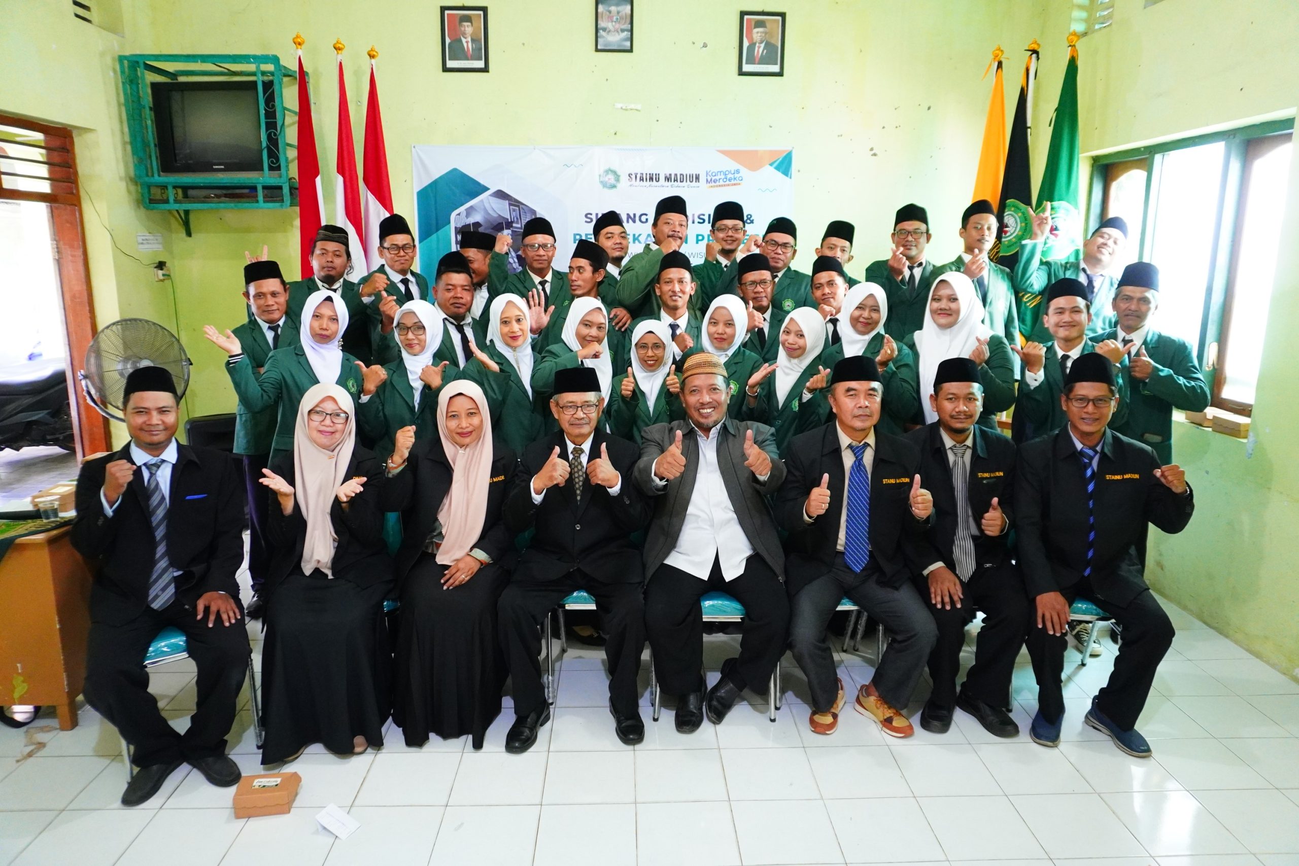 YUDISIUM DAN PEMBEKALAN PROFESI BAGI CALON WISUDAWAN PRODI PBA STAINU MADIUN ANGKATAN KE-8