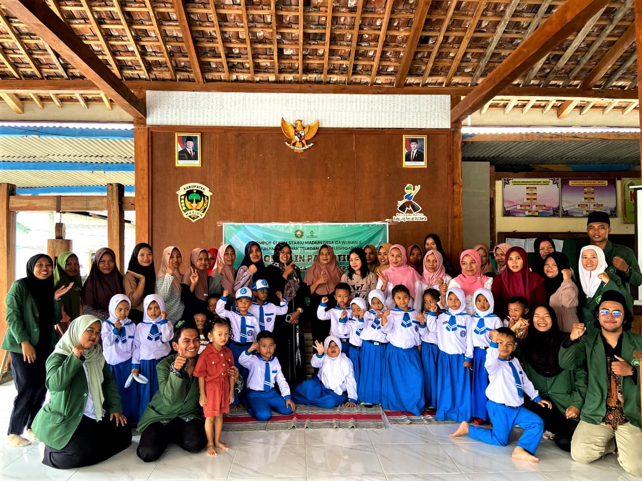 Edukasi Komprehensif untuk Orang Tua di Desa Dawuhan: Peran Penting dalam Perkembangan Anak