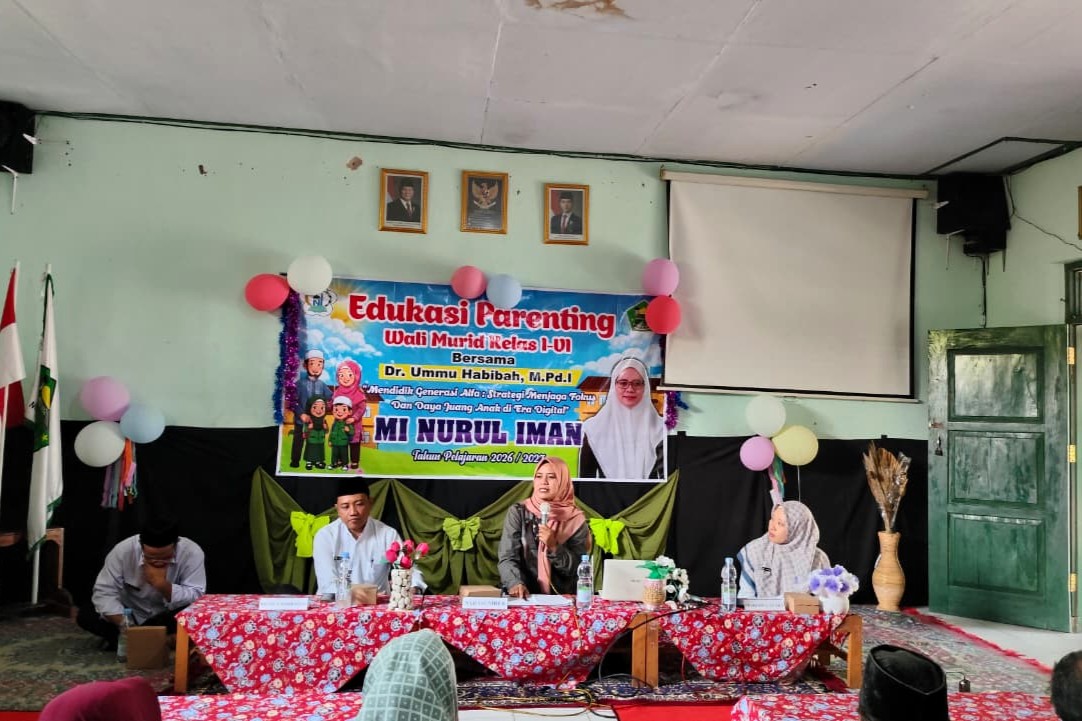 Atasi Krisis Fokus Generasi Alfa, Dosen STAINU Madiun Edukasi Wali Murid MI Nurul Iman